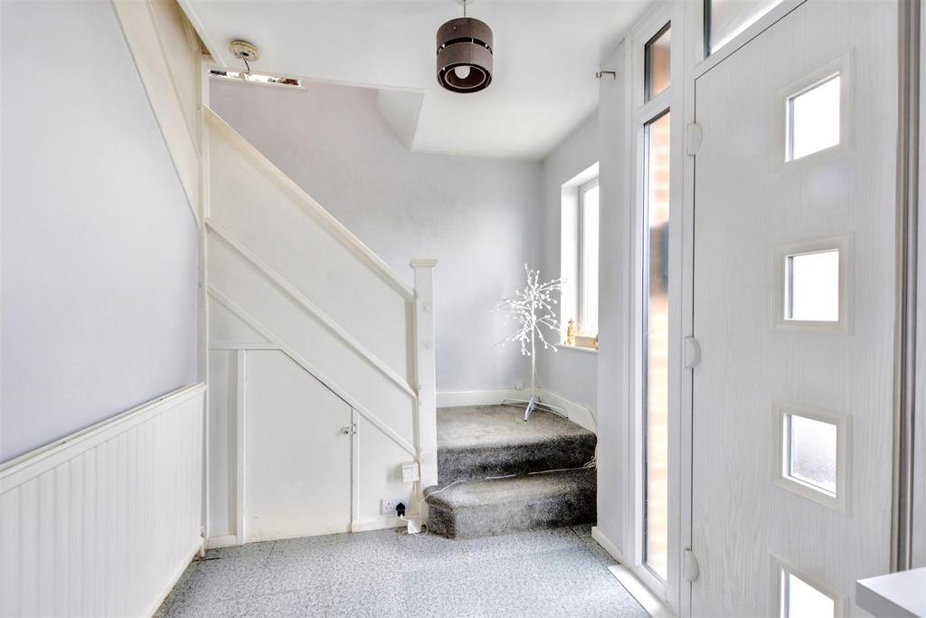 Hallway 2.jpeg