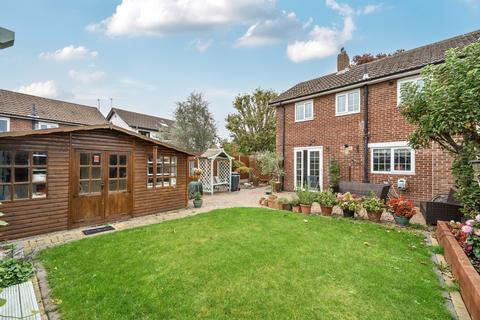 3 bedroom semi-detached house for sale, Farleigh Avenue, Hayes, Bromley, BR2