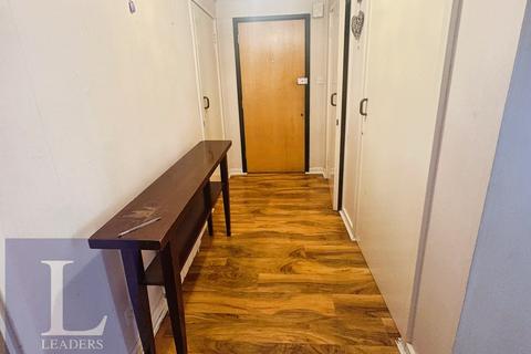 3 bedroom flat to rent, Kings Road, Brighton, East Sussex, BN1
