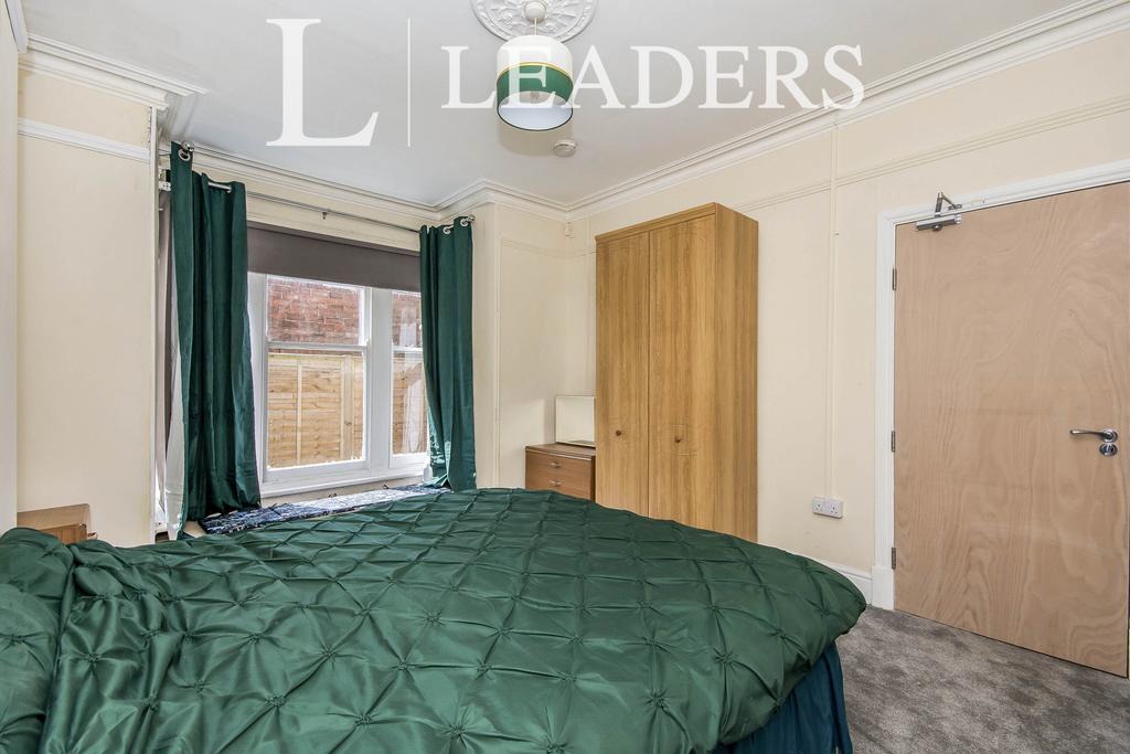 Flat2-23
