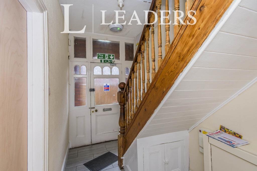 Flat2-28