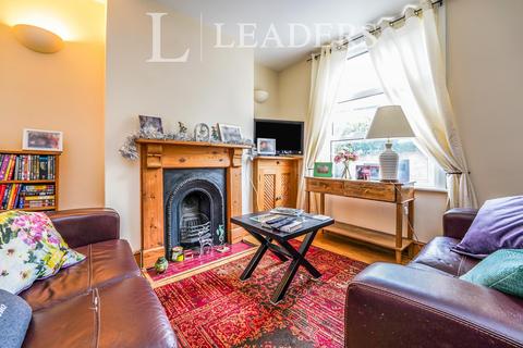 2 bedroom house to rent, St. James Place, Cheltenham, GL50