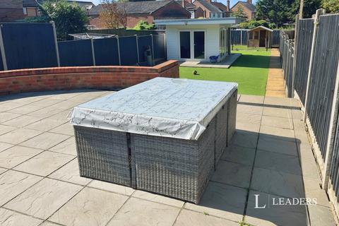 1 bedroom in a house share to rent, Lincoln Road, Peterborough, Cambridgeshire, PE1