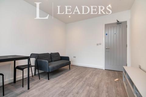 undefined, 19 Adams Hill, B32