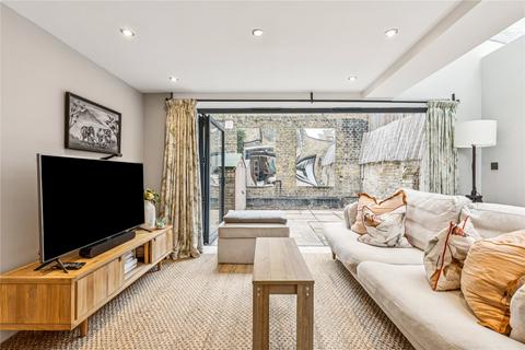 2 bedroom apartment for sale, Nelsons Row, SW4