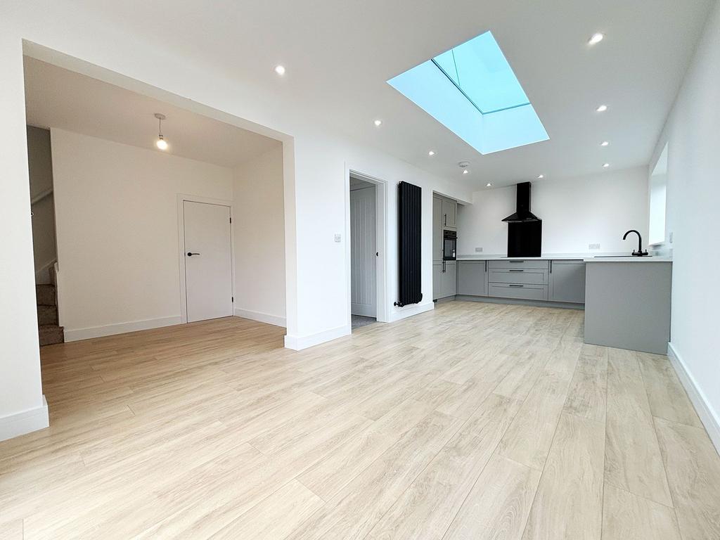 Kitchen/dining