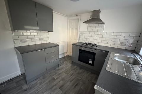 3 bedroom terraced house to rent, Regent Street, Dowlais, CF48