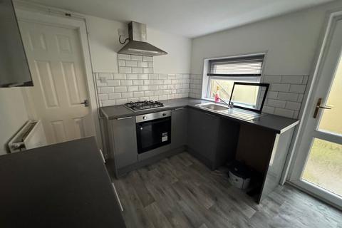 3 bedroom terraced house to rent, Regent Street, Dowlais, CF48