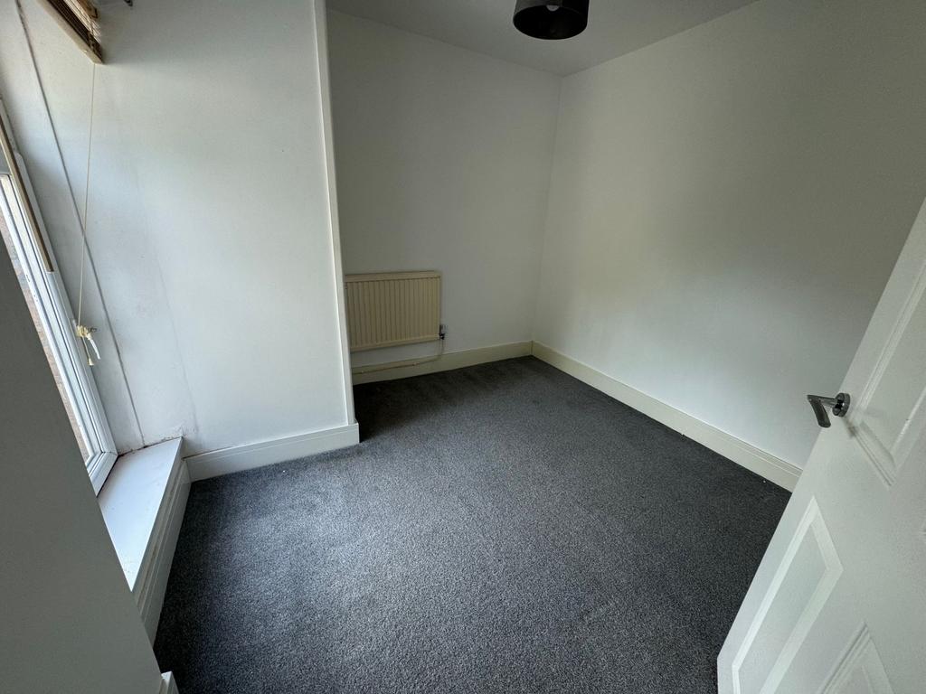 Rear Bedroom