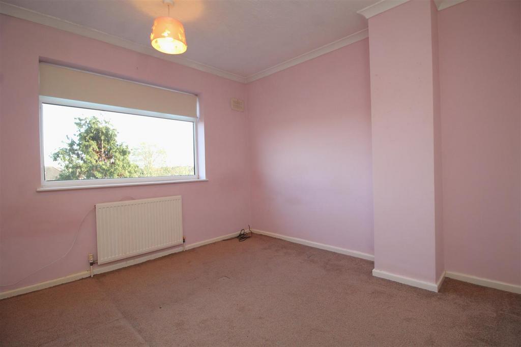 Bedroom 2 .JPG