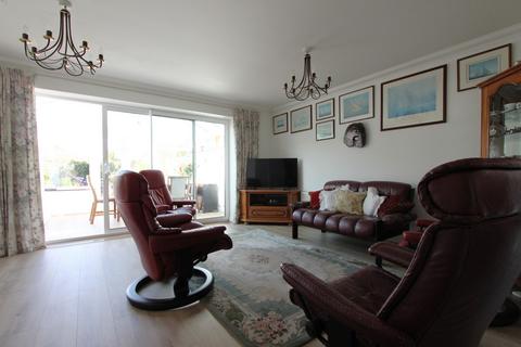4 bedroom townhouse for sale, Trafalgar Drive, Walmer, CT14