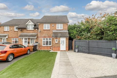 2 Thomas Chapman Grove, Northampton, NN4 8RQ