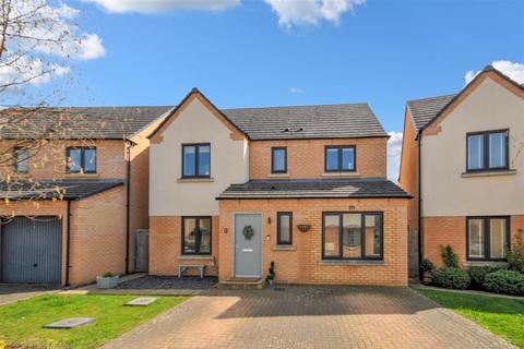 4 bedroom detached house for sale, Scott Close, Northampton NN5