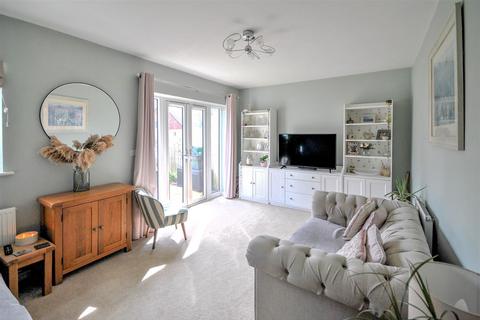 4 bedroom detached house for sale, Scott Close, Northampton NN5