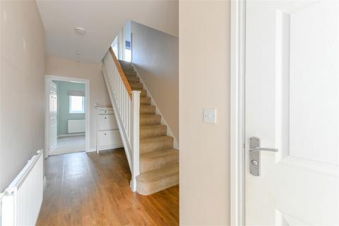 4 bedroom detached house for sale, Scott Close, Northampton NN5