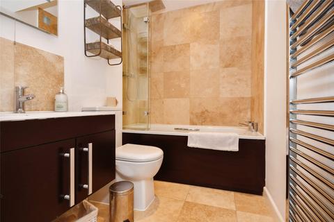 2 bedroom flat to rent, Tralee Penthouse Apartments, 88 St. Michaels Road, BH2