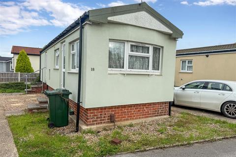 1 bedroom park home for sale, Oak Avenue, Radcliffe on Trent, Nottingham