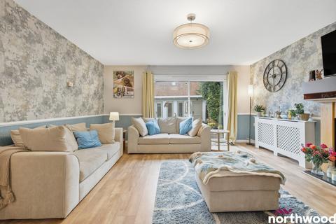 37 Moretons, Galleywood, Chelmsford, CM2 8RG