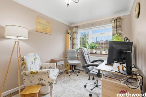 37 Moretons, Galleywood, Chelmsford, CM2 8RG