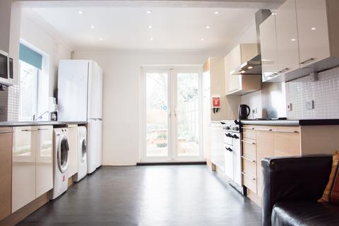 1 bedroom semi-detached house to rent, Huntly Grove, PE1