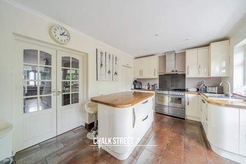 3 bedroom semi-detached house for sale, Albany Road, Hornchurch, RM12