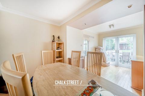3 bedroom semi-detached house for sale, Albany Road, Hornchurch, RM12