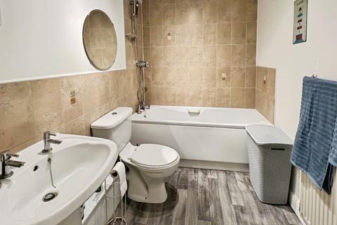 4 bedroom end of terrace house for sale, Radulf Gardens, West Yorkshire WF15