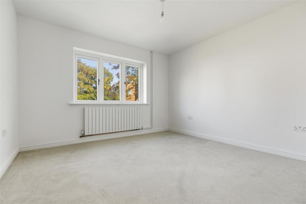 19 Halesworth Road 7.jpg