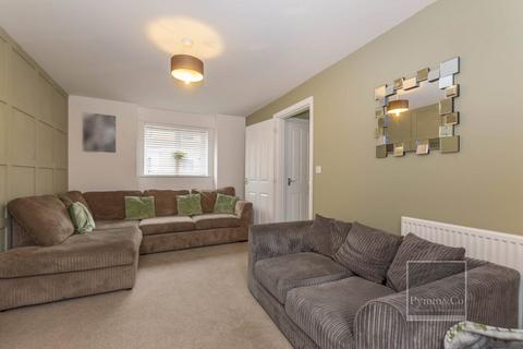 3 bedroom semi-detached house for sale, Peter Pulling Drive, Norwich NR8