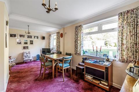 5 bedroom detached house for sale, REVELL DRIVE, FETCHAM, KT22