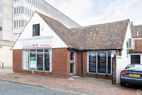 Retail property (high street) to rent, 2 Park St Ashford TN24 8LG
