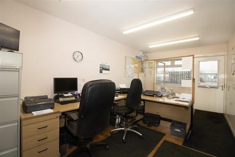 Industrial unit for sale, Mearns Motors Limited Laurencekirk AB30 1EY