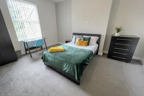 undefined, Arundel Avenue, L17 3BY,
