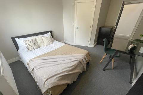 undefined, Arundel Avenue, L17 3BY,