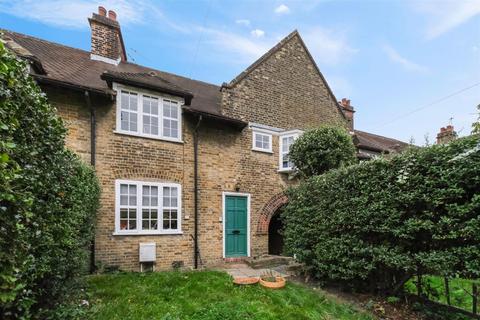 40 Asmuns Place, London, NW11 7XG