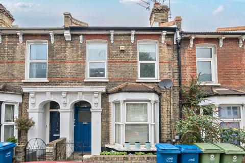 2 bedroom flat for sale, Lordship Lane, London, SE22