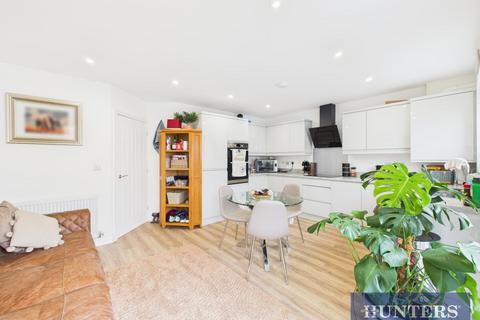 3 bedroom detached house for sale, Redcap Drive, Bridlington