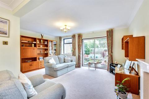 3 bedroom detached house for sale, Lambourne Gardens, Woodthorpe