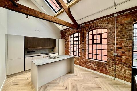 2 bedroom terraced house to rent, Northwood Street, Birmingham, B3