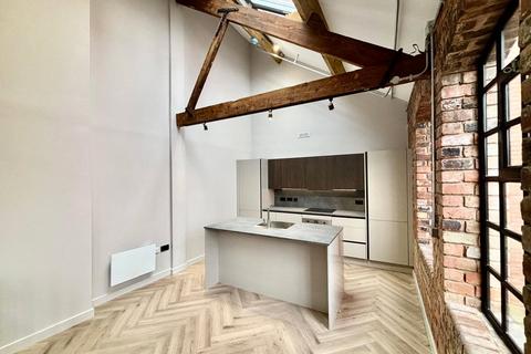 2 bedroom terraced house to rent, Northwood Street, Birmingham, B3