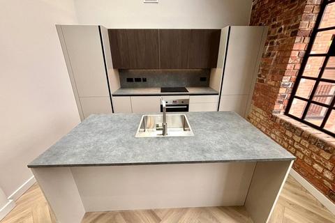 2 bedroom terraced house to rent, Northwood Street, Birmingham, B3