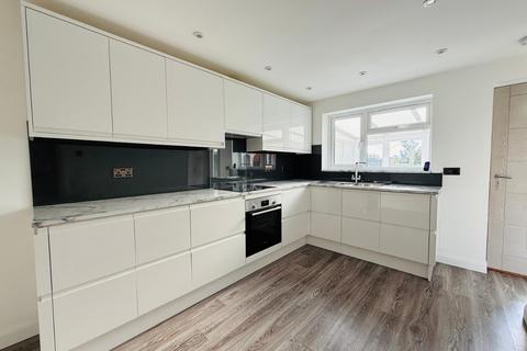 3 bedroom semi-detached house for sale, Lonsdale Drive, Rainham