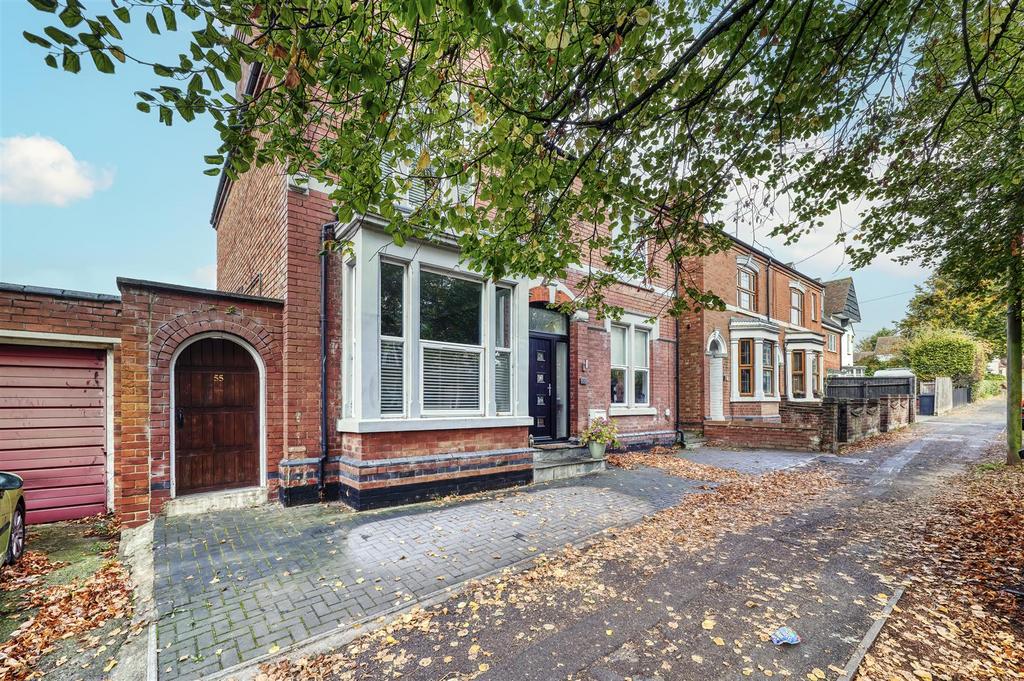 55 Higham Rd Rushden-40.jpg
