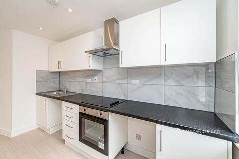 1 bedroom flat to rent, High Street, High Street HP20