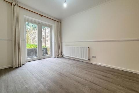 undefined, High Street, Greenhithe, DA9