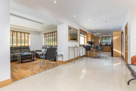 undefined, St Vigeans Avenue, Newton Mearns