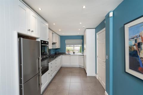 undefined, Sedgegarth, Leeds LS14