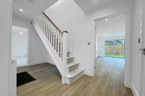 4 bedroom detached house for sale, Oliver Road, Great Bentley, Colchester, CO7