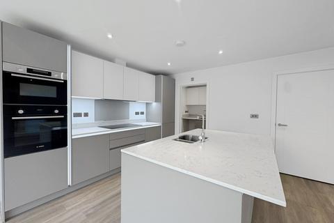 4 bedroom detached house for sale, Oliver Road, Great Bentley, Colchester, CO7