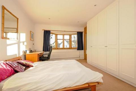 5 bedroom semi-detached house for sale, Arden Road,  Finchley,  N3